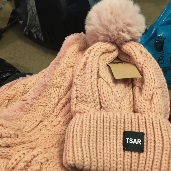 Tsar Accessories - Tsar Hat and Scarf Set Tsar Accessories - Tsar Hat and Scarf Set